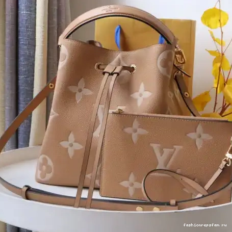Fashionrepsfam ru Bag LV 2207DJ0010 0610